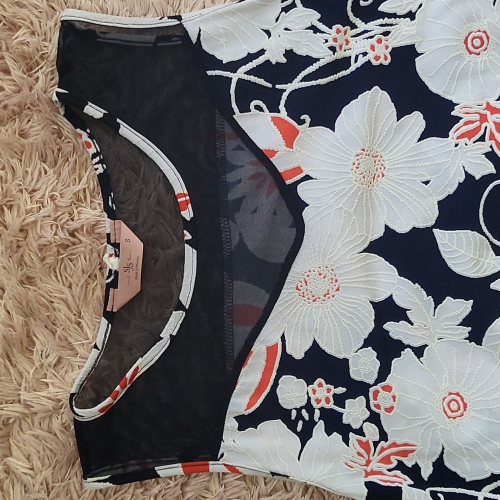 SJS Shift Floral Dress - Picture 2 of 4